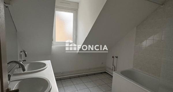 À vendre Appartement 4 pièces 48 m² - Charleville-mézières 08000