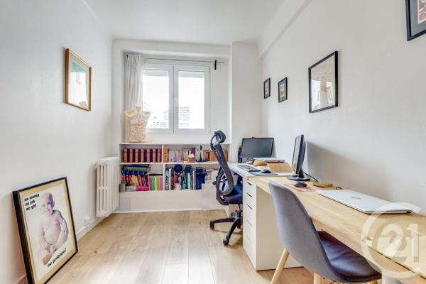 Appartement F4 à vendre  4 pièces - 95,31 m2 PARIS - 75017