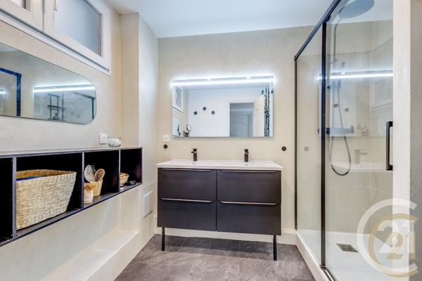 Appartement F4 à vendre  4 pièces - 95,31 m2 PARIS - 75017