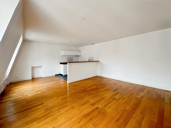 Appartement Paris 2 pièces