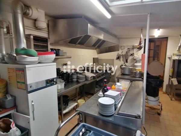 Fonds De Commerce - 180 m²