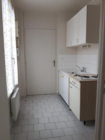 Appartement  Etampes 1 pièce(s) 20 m2