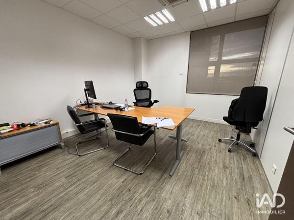 Location murs commerciaux  566 m² Saint-Thibault-des-Vignes