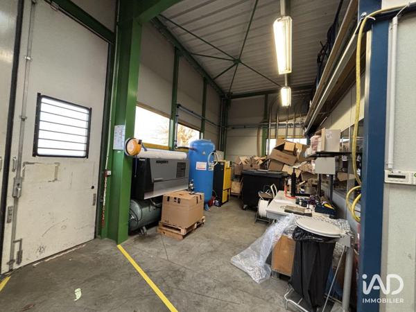 Location murs commerciaux  566 m² Saint-Thibault-des-Vignes