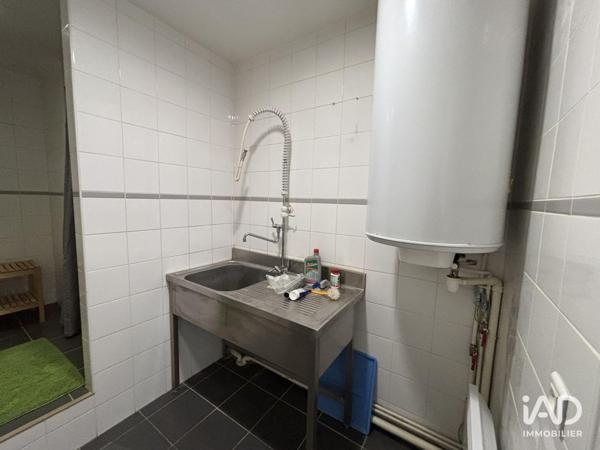 Location murs commerciaux  566 m² Saint-Thibault-des-Vignes