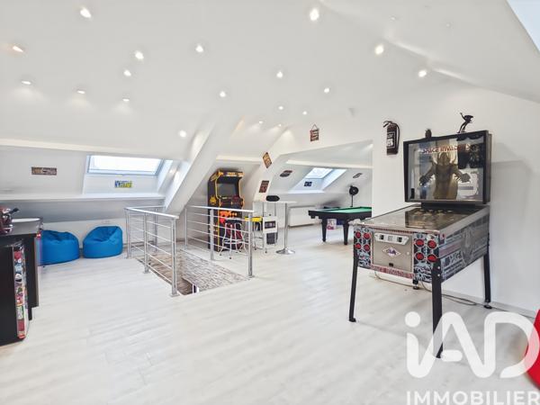 Maison à vendre 8 pièces 184 m² Vaires-sur-Marne