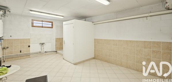 Maison à vendre 8 pièces 184 m² Vaires-sur-Marne