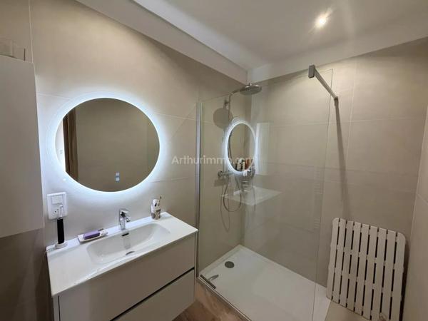 Vente                                                      Appartement
                        
                     2 pièces                      51 m2                     à Calvi
