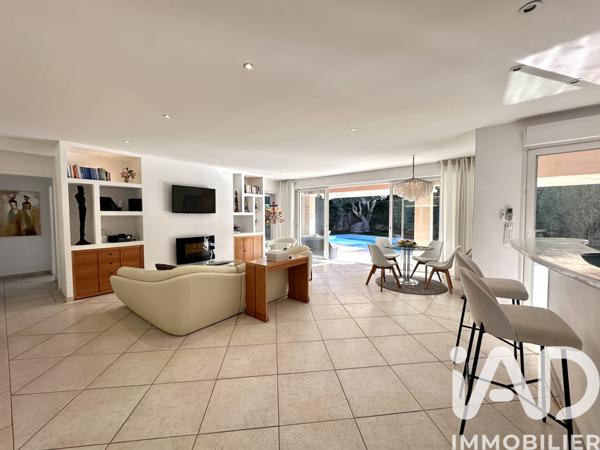 Maison à vendre 5 pièces 128,28 m² Sainte-Maxime
