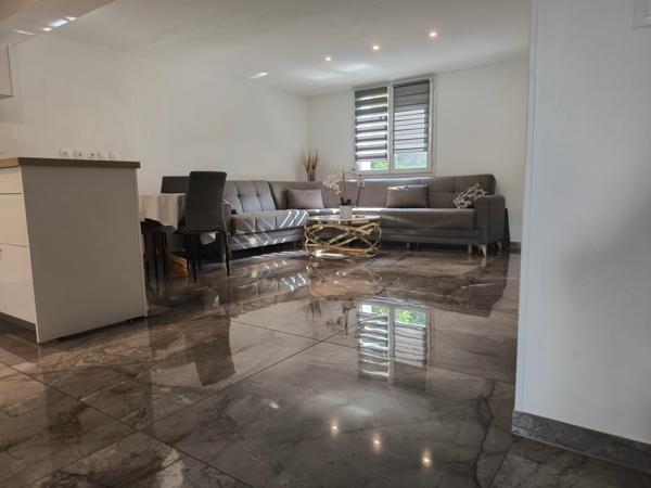 Maison à LE PEAGE-DE-ROUSSILLON, 38550 - 7 pièces 180m²