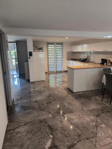 Maison à LE PEAGE-DE-ROUSSILLON, 38550 - 7 pièces 180m²