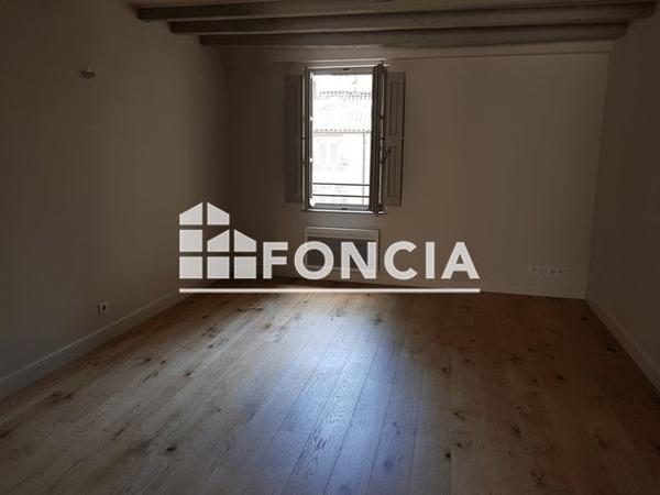 Location Studio 27.76 m² - 4 PLACE ST DIDIER Avignon 84000