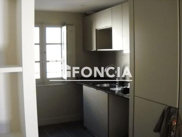 Location Studio 27.76 m² - 4 PLACE ST DIDIER Avignon 84000