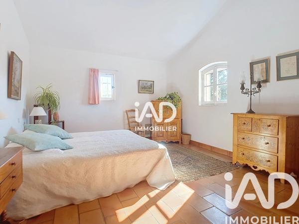 Maison à vendre 11 pièces 190 m² Trets