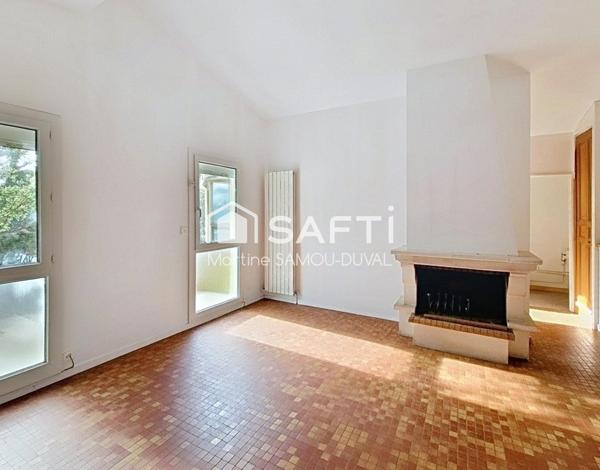 Tamaris Quartier Sud de la Seyne sur Mer, maison T 6, jardin, garage, places de parking