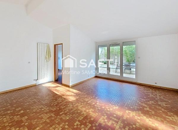 Tamaris Quartier Sud de la Seyne sur Mer, maison T 6, jardin, garage, places de parking