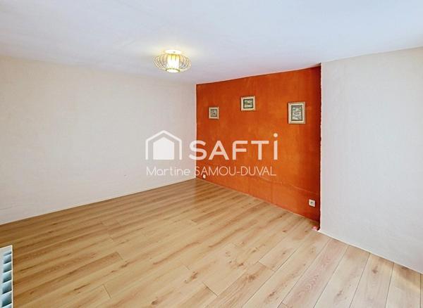 Tamaris Quartier Sud de la Seyne sur Mer, maison T 6, jardin, garage, places de parking