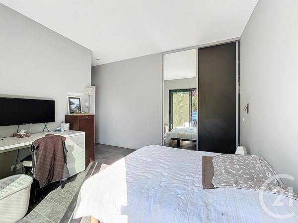 Maison à vendre  3 pièces - 163 m2 PEYNIER - 13