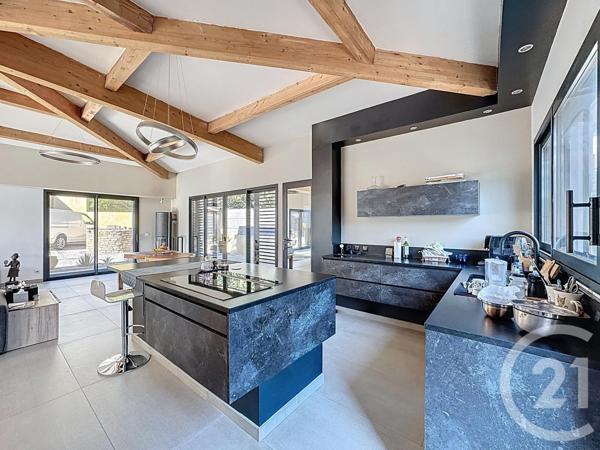 Maison à vendre  3 pièces - 163 m2 PEYNIER - 13