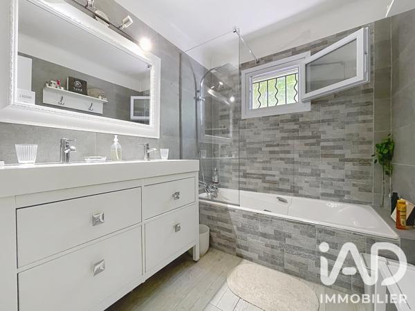 Maison à vendre 7 pièces 173 m² Tourrettes