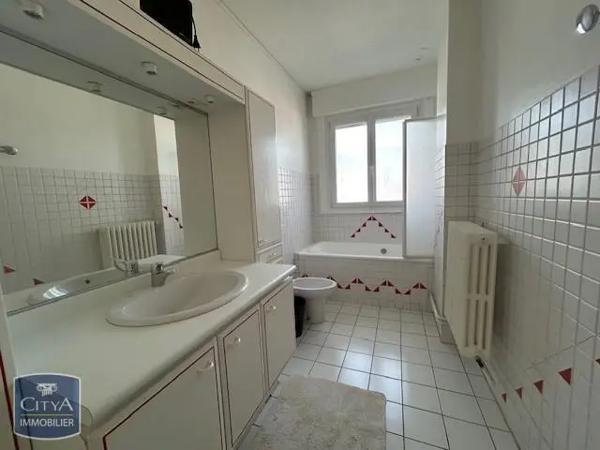 Appartement à louer 3 pièces 98m² Lille (59000)