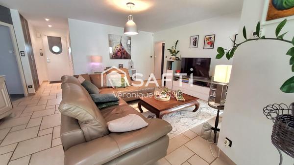 RARE À LA VENTE – MAISON FAMILIALE D’EXCEPTION AVEC PISCINE COUVERTE – QUARTIER CALME ET PRISÉ