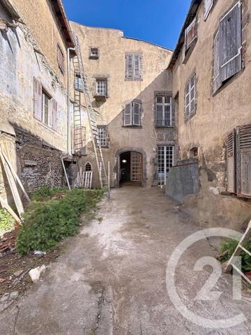 Immeuble à vendre  600 m2 CLERMONT FERRAND - 63