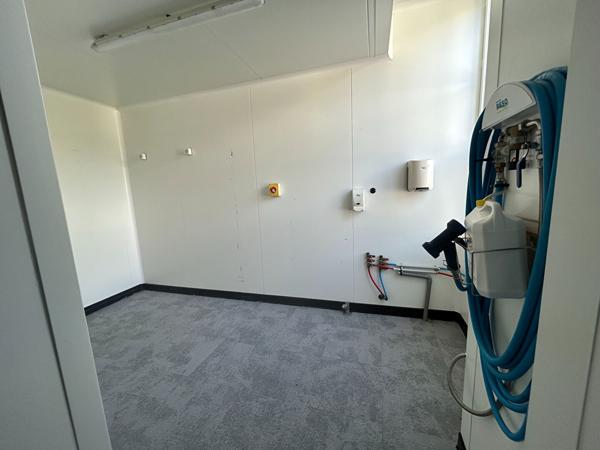 A VENDRE ou A LOUER - MAYENNE Local commercial Mayenne 220 m2 , Mayenne A VENDRE ou A LOUER - MAYENNE Local commercial Mayenne 220 m2 , Mayenne