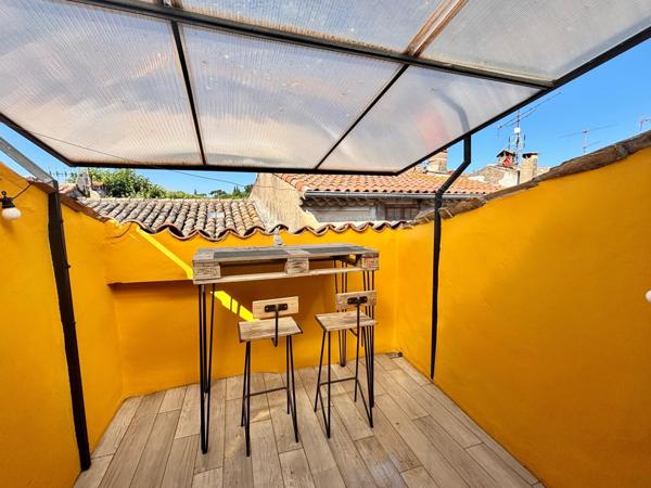 Authentique maison de village avec terrasse en plein ciel