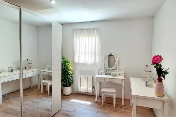 Rénovée 2018, garage, terrasse, hyper centre