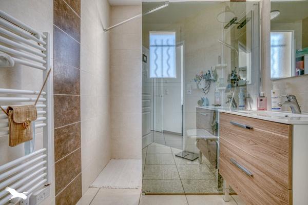 Maison à vendre |                                       Casteljaloux |                                        4 pièces  |  83 m²