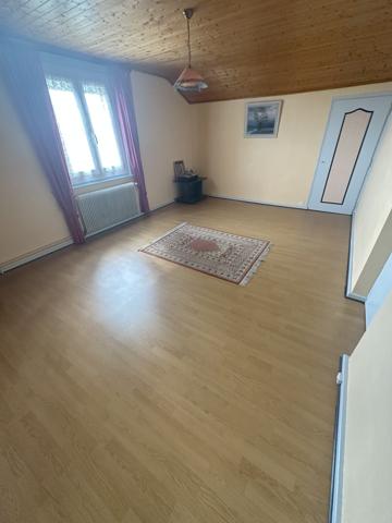 Maison
         5 pièces
        - 134 m² Bien prestige 680 000 € *