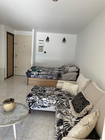 Charmant Appartement à Vendre à Bormes les Mimosas !