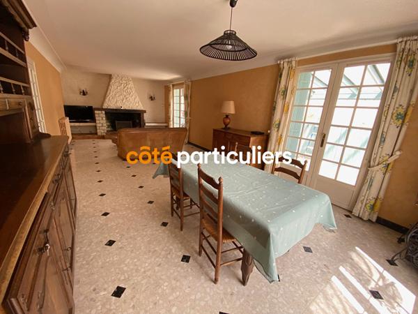 Vente Maison156 m² - 5 Pièces - LES HERBIERS (85500)