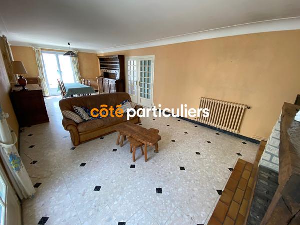 Vente Maison156 m² - 5 Pièces - LES HERBIERS (85500)