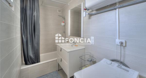 À vendre Appartement 2 pièces 58.4 m² - Valserhône 01200