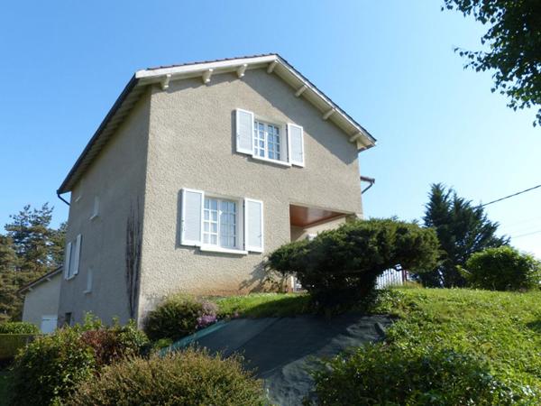 Maison Coubon 5 pièce(s) 150 m²