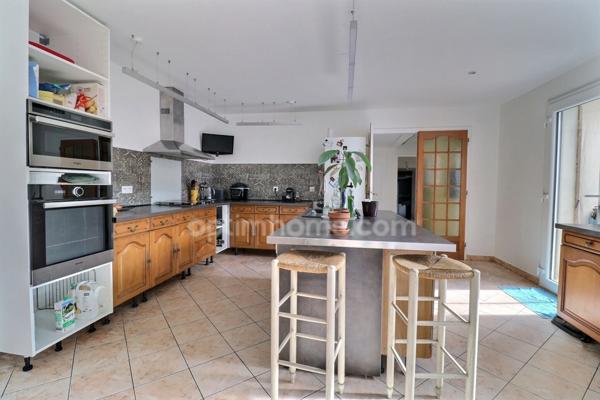 Maison avec jardin T7 158m² à Gesté (49600)