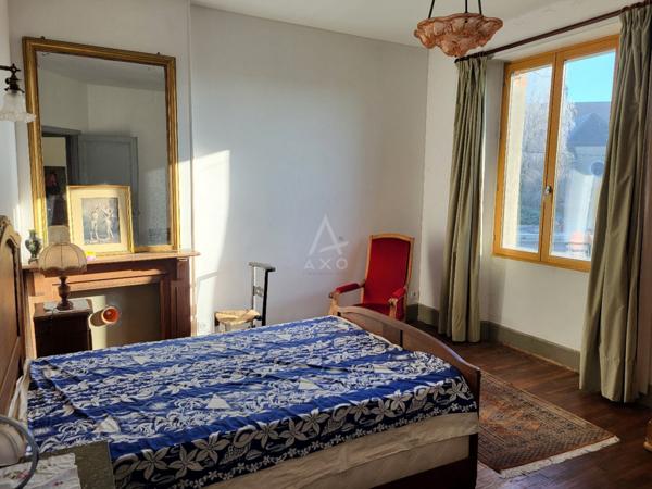 AXE VERTUS/MONTMIRAIL :  Vaste maison en pierre avec dépendance de 208 m² sur une parcelle de 1.407  m²