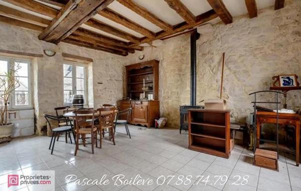 Maison de bourg  89 m2 - VERNANTES  (49390)