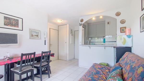 Saint-Aygulf 1 chambre cave proche plages et commerces