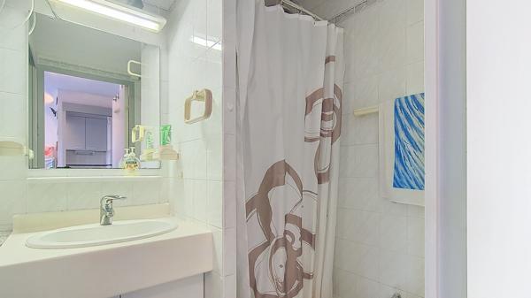 Saint-Aygulf 1 chambre cave proche plages et commerces