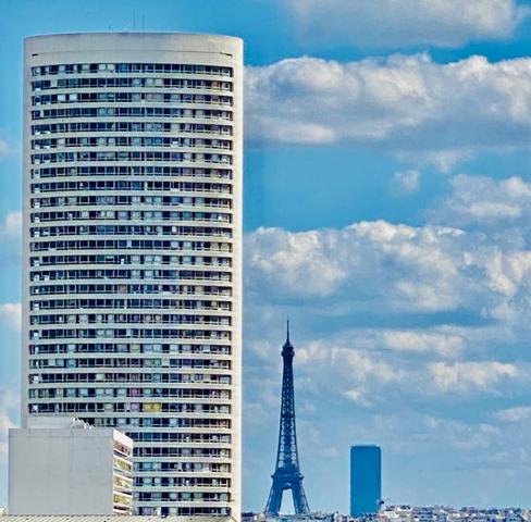 Appartement
         3 pièces
        - 140 m² Bien prestige 1 088 000 € *