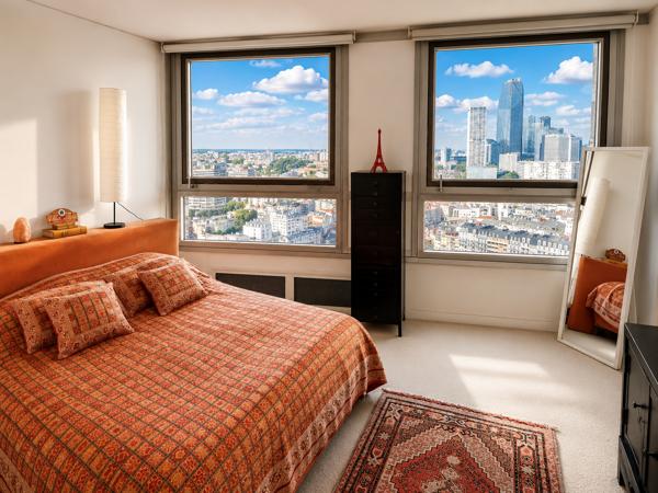 Appartement
         3 pièces
        - 140 m² Bien prestige 1 088 000 € *