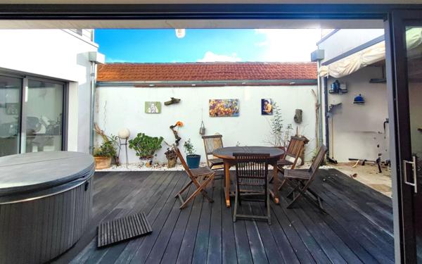 Maison à vendre    4 pièces • 117 m2 La Rochelle