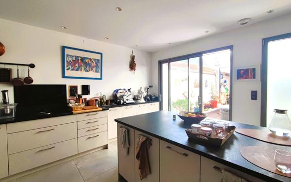 Maison à vendre    4 pièces • 117 m2 La Rochelle