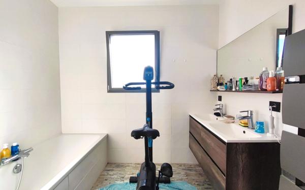 Maison à vendre    4 pièces • 117 m2 La Rochelle