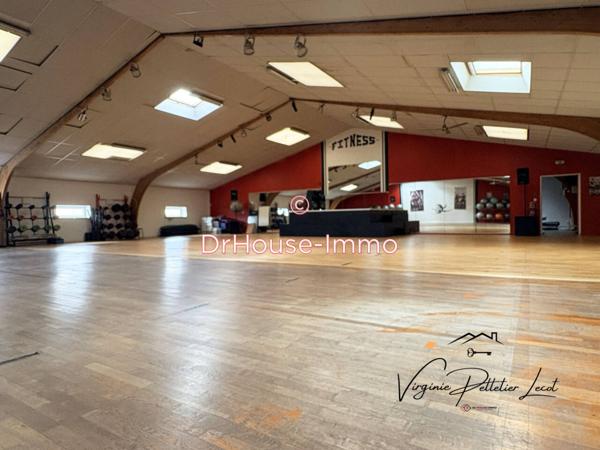 Commerce à vendre 16 pièces de 1 990 m²