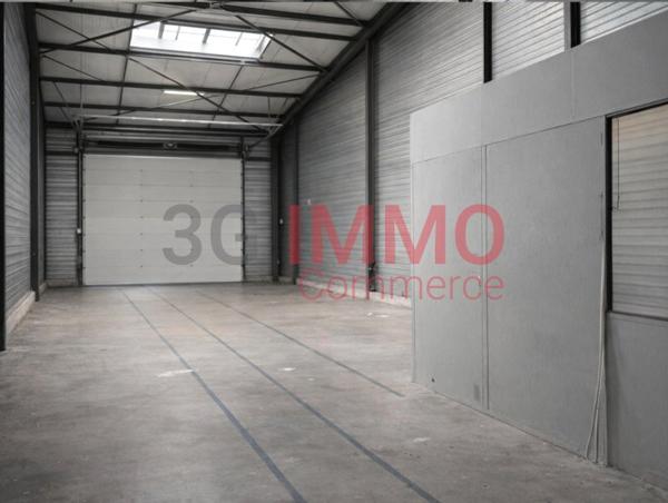 Location / Local Industriel / Bâtiment