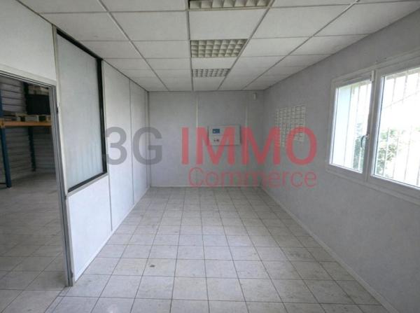 Location / Local Industriel / Bâtiment